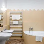 Отель Karolyi Kastely & Restaurant