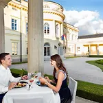 Karolyi Kastely & Restaurant 3*
