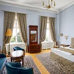 Hotel Karolyi Kastely & Restaurant