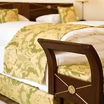 Karolyi Kastely & Restaurant Hotel 3*