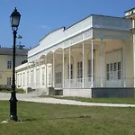 Karolyi Kastely & Restaurant Hotel