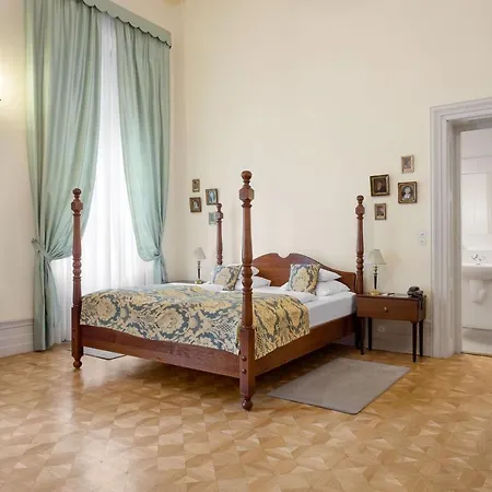 Karolyi Kastely & Restaurant Hotel Fehervarcsurgo
