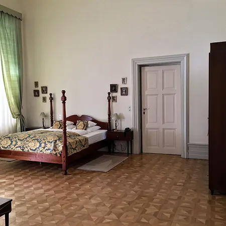 Karolyi Kastely & Restaurant 3*