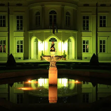 Karolyi Kastely & Restaurant