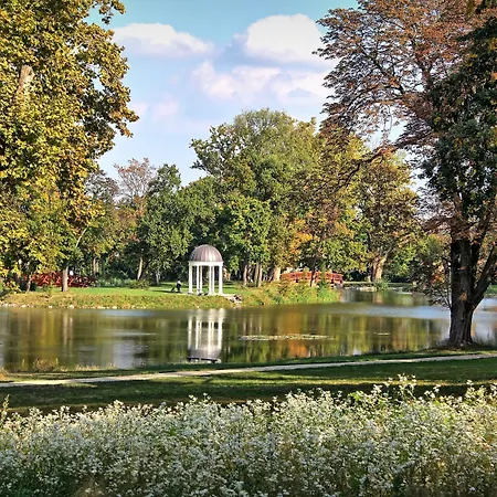 Karolyi Kastely & Restaurant Hotel