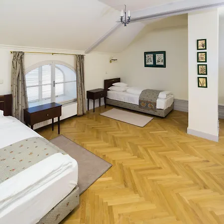 Karolyi Kastely & Restaurant Hotel