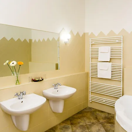 Károlyi Kastély Hotel&restaurant Fehérvárcsurgó