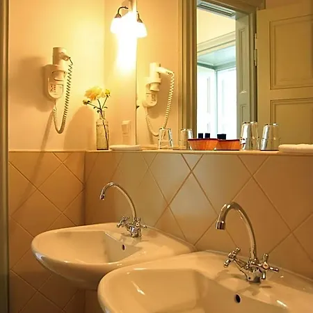 Károlyi Kastély Hotel&restaurant 3* Fehérvárcsurgó