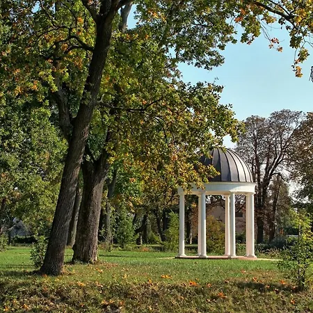 Karolyi Kastely & Restaurant Hotel 3*