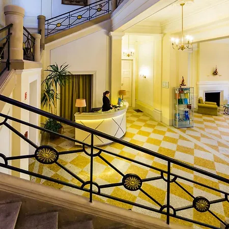 Karolyi Kastely & Restaurant Hotel 3*