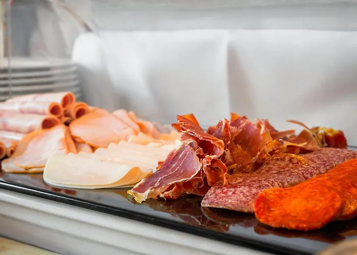 ホテル Karolyi Kastely & Restaurant