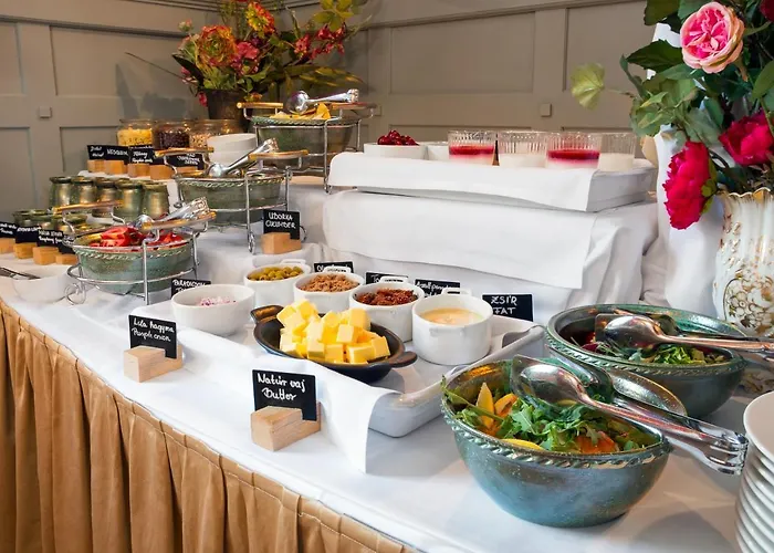 ホテル Karolyi Kastely & Restaurant 3*