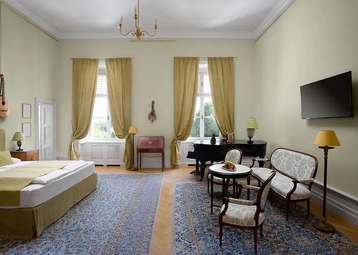 Karolyi Kastely & Restaurant Fehérvárcsurgó