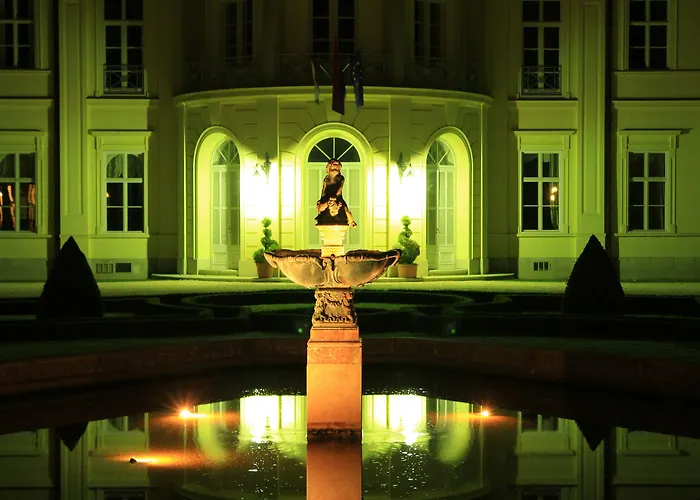 Karolyi Kastely & Restaurant