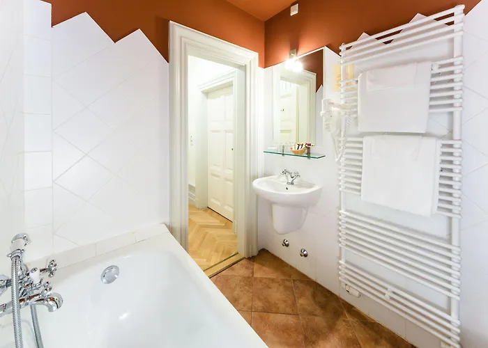 Karolyi Kastely & Restaurant ホテル Fehérvárcsurgó